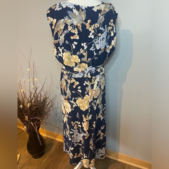 Lauren Ralph Lauren Women’s 14 Navy Floral Midi Dress Belted Sleeveless - Picture 7 of 8